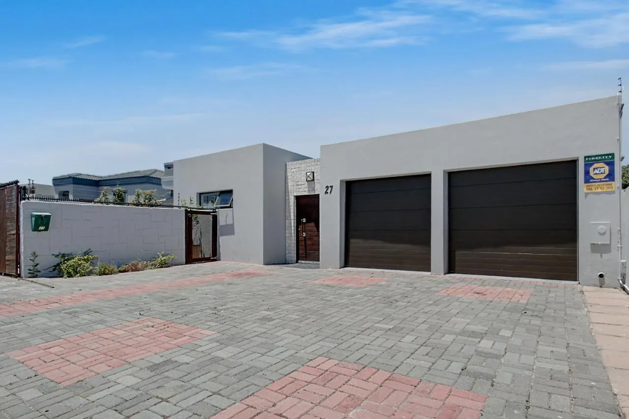 Villa Spacious 4 Bedroom Hideout Sanctuary With Pool Le Cap Afrique du Sud