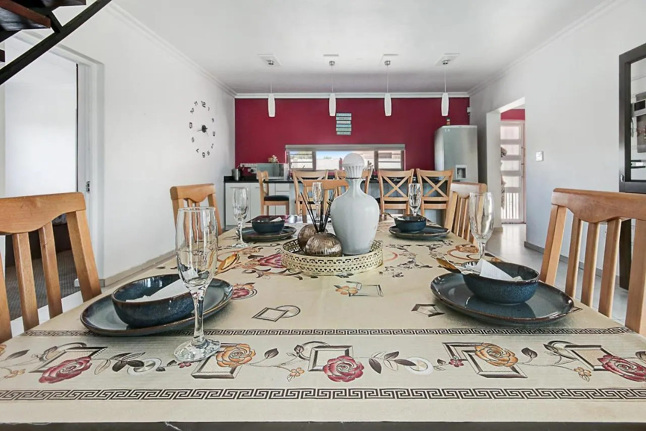 Villa Spacious 4 Bedroom Hideout Sanctuary With Pool Le Cap